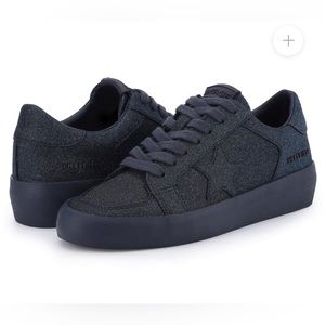 Kara Sneaker- Matt Navy